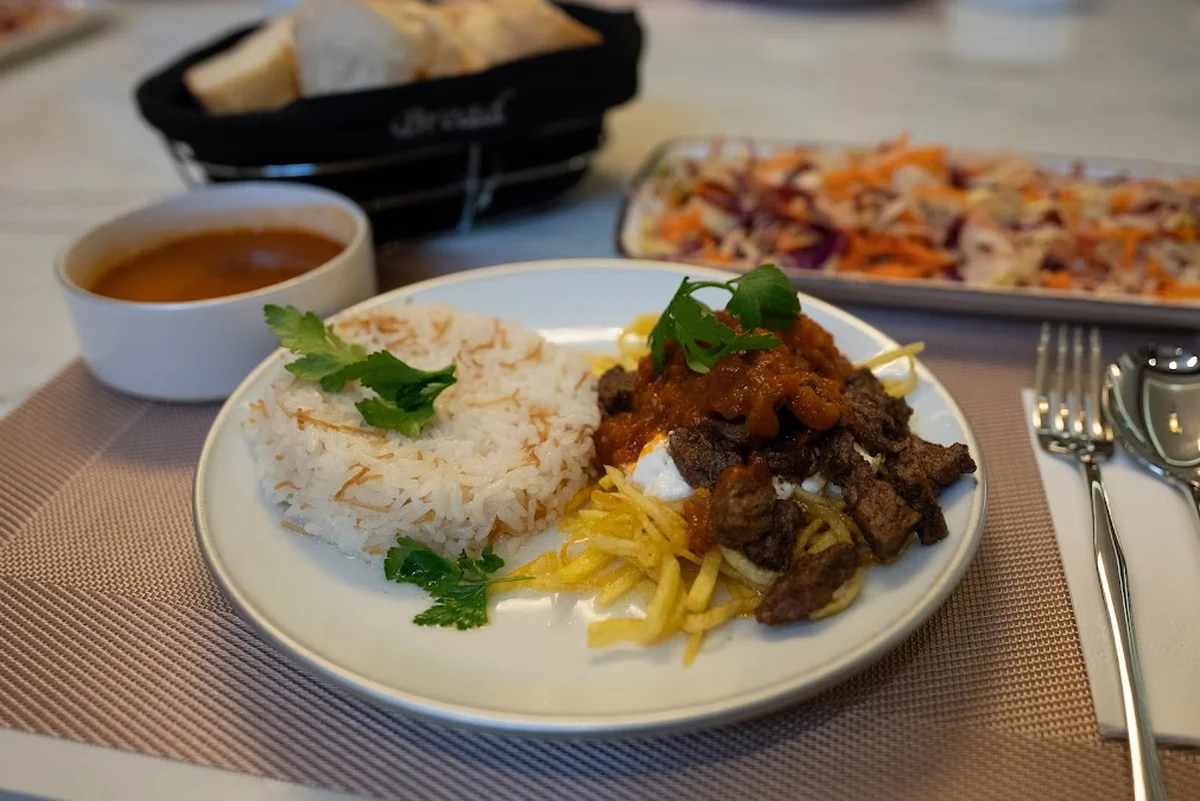 Golden River Hotel by Continent - Görsel 4