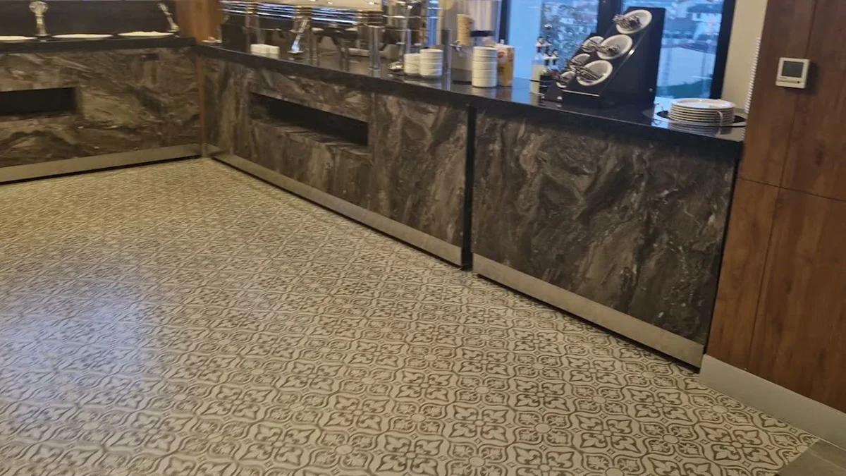 Golden River Hotel by Continent - Görsel 8