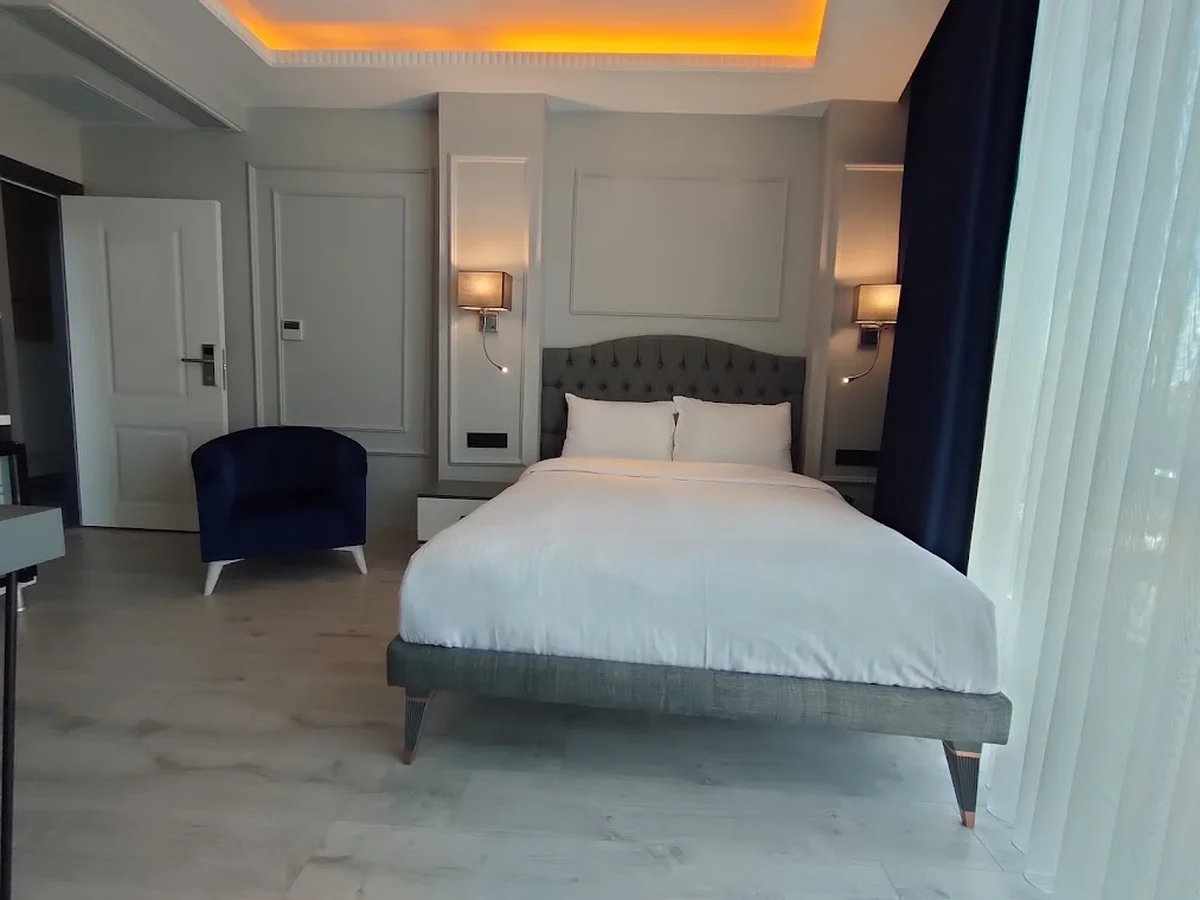 Loft Airport Hotel - Görsel 1