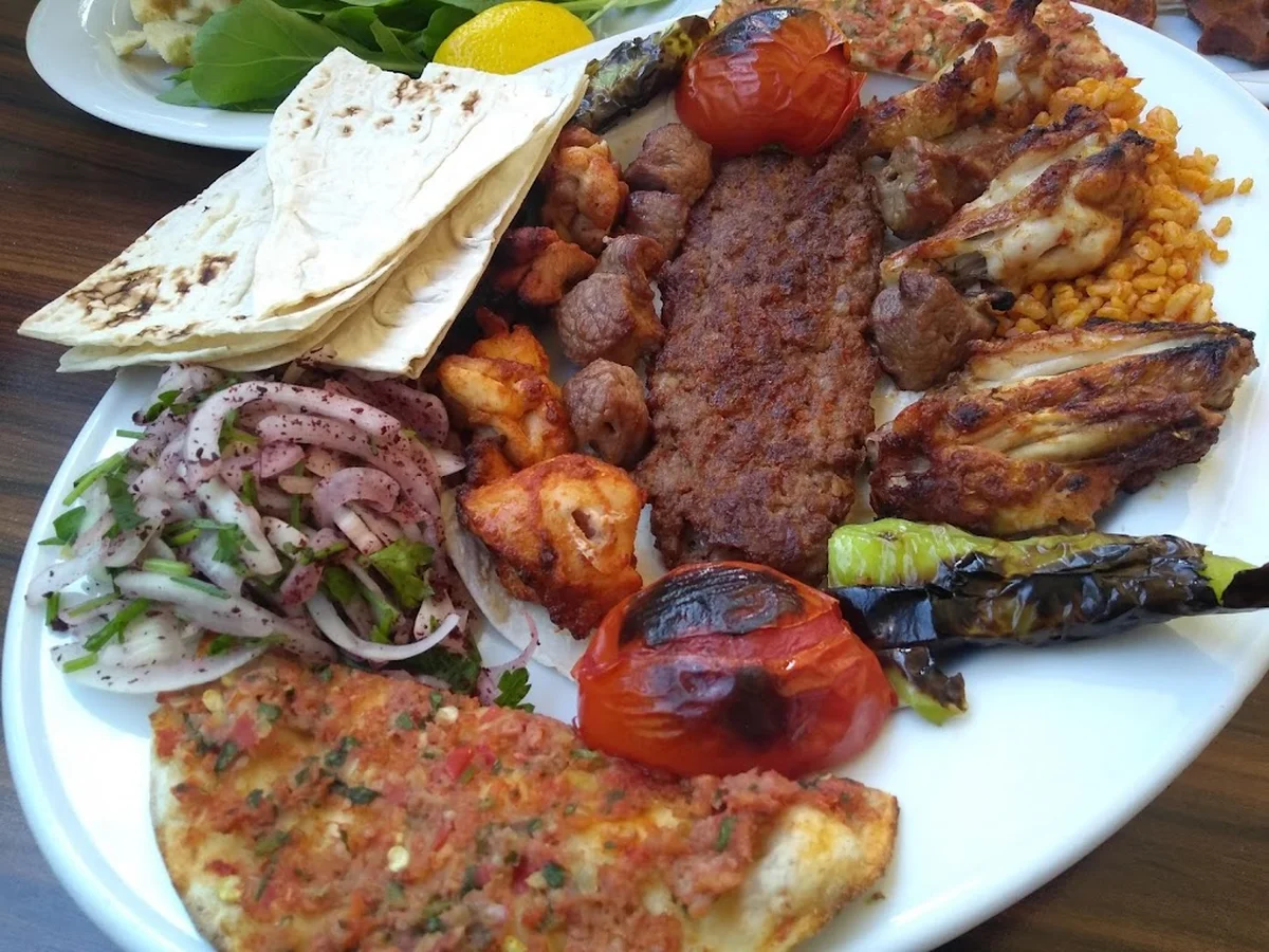 Mirzabey Beyran ve Paça Evi Çorbacı - Görsel 8