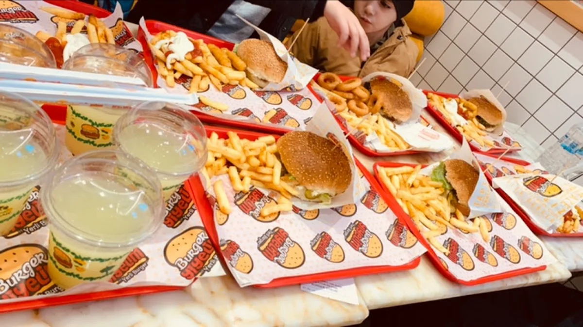 Burger Yiyelim Mall of İstanbul - Görsel 5