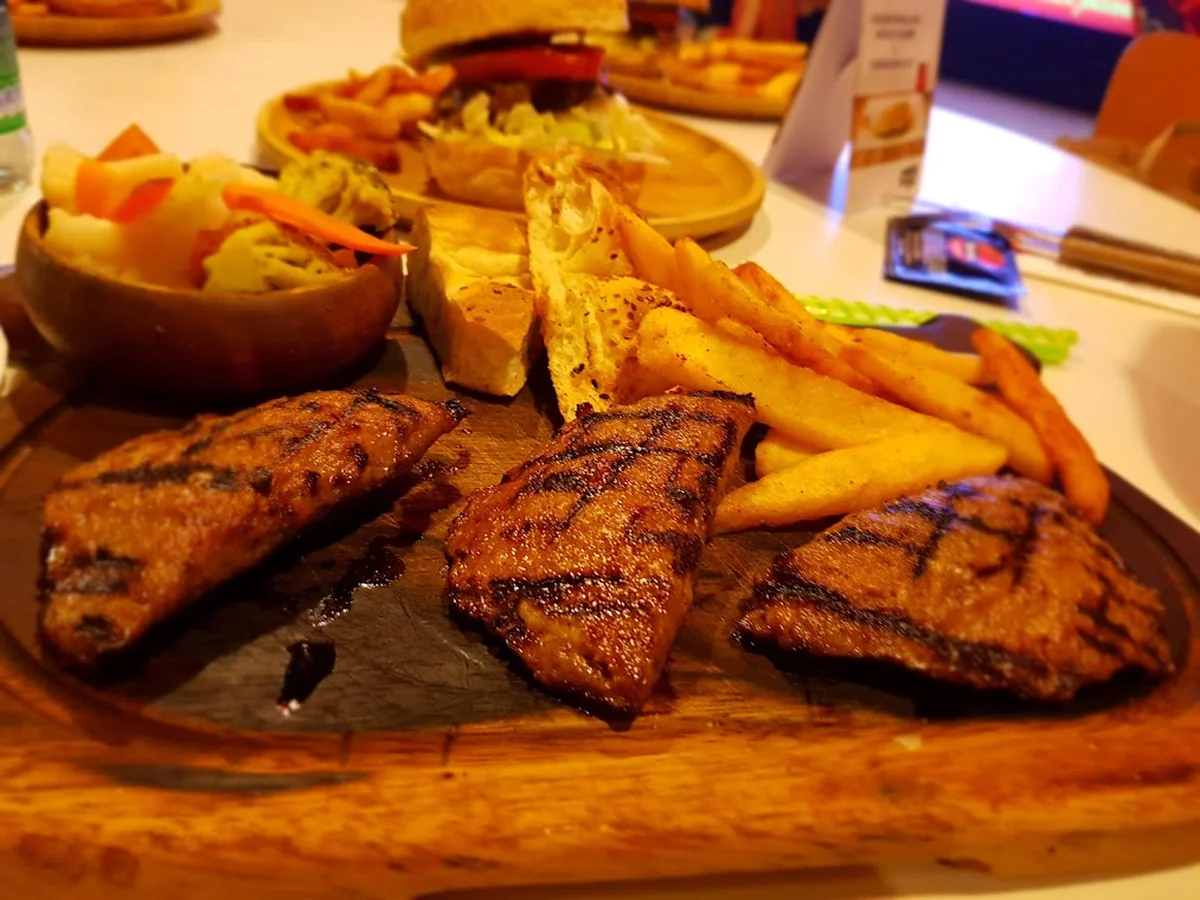 Beeves Burger Steakhouse - Görsel 9