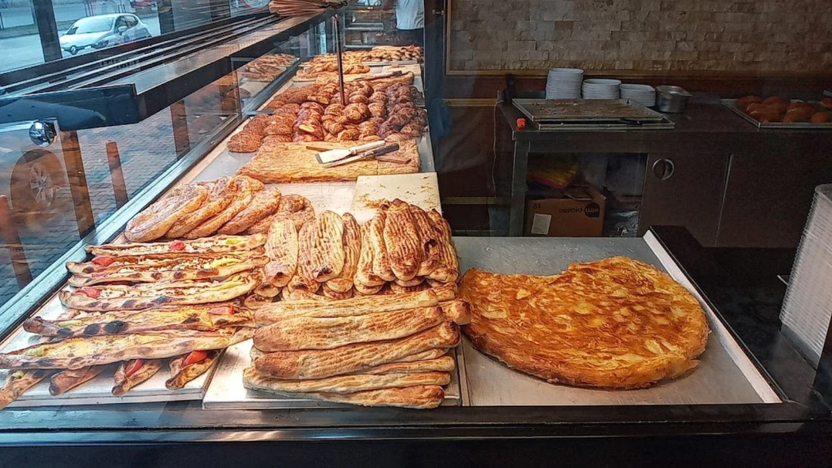 Seçkinler Börek Pide Cafe - Görsel 2