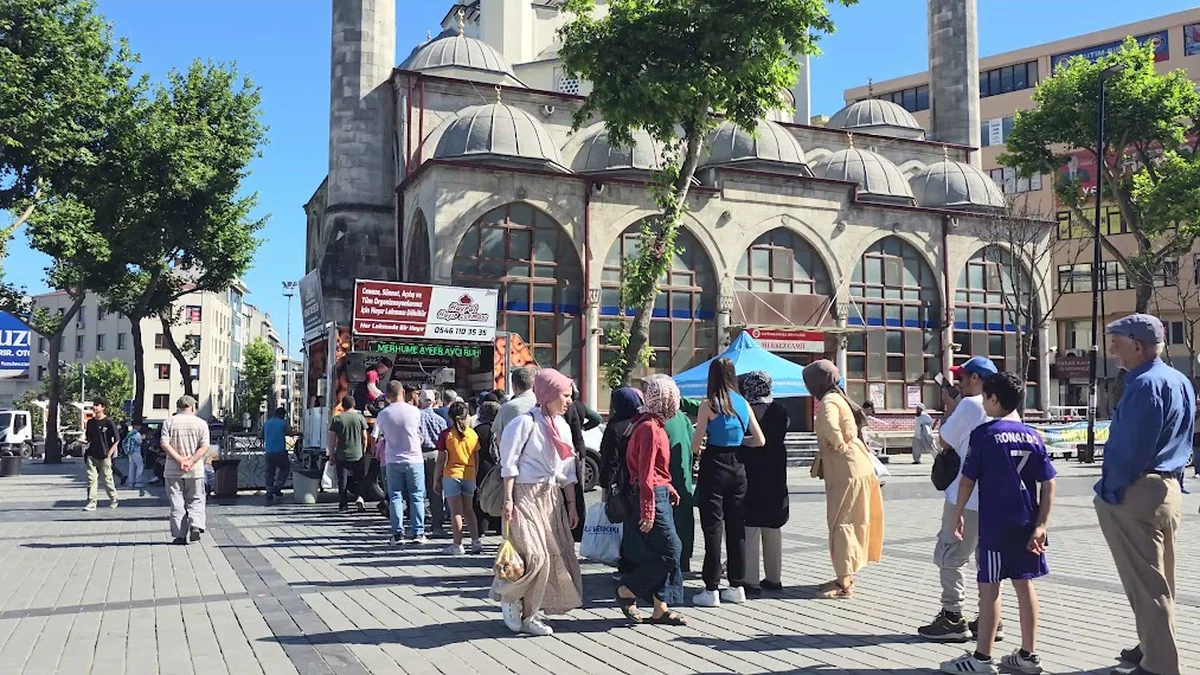 Hayır Lokması | İstanbul Lokmacı | Lokma Döktürme | Lokmacı - Görsel 8