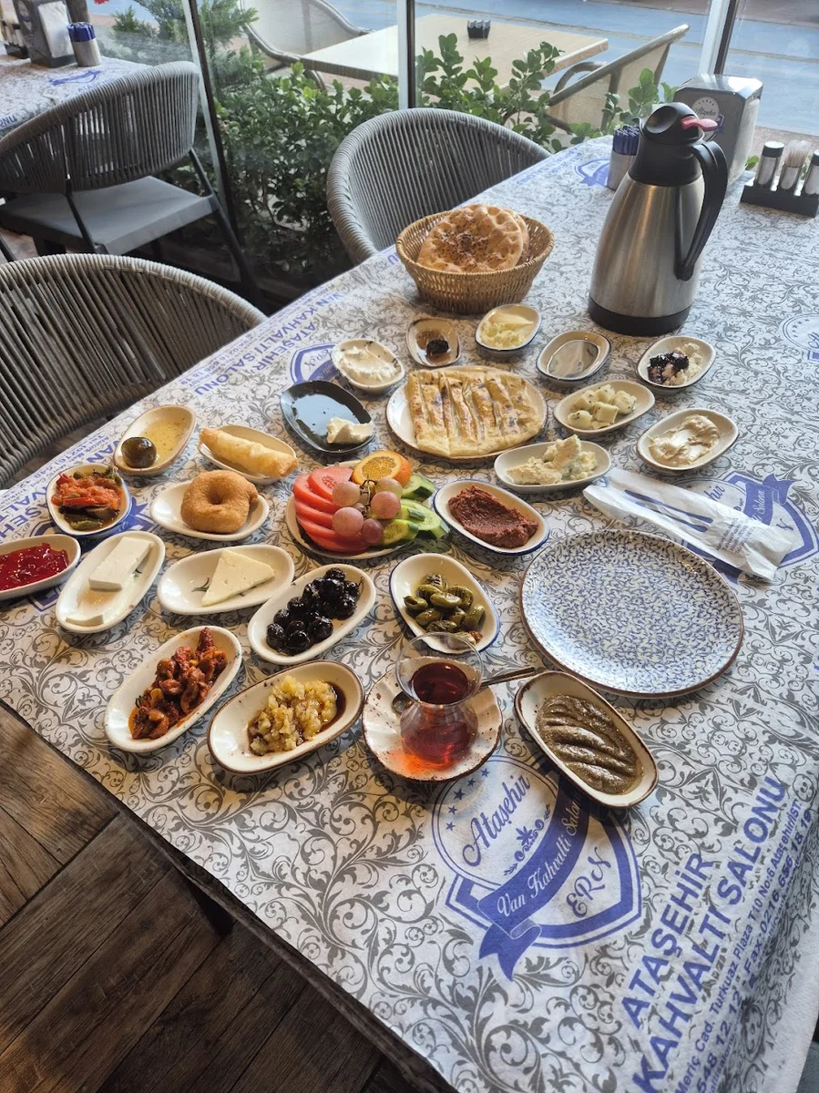 Ataşehir Van Kahvaltı Salonu - Görsel 3