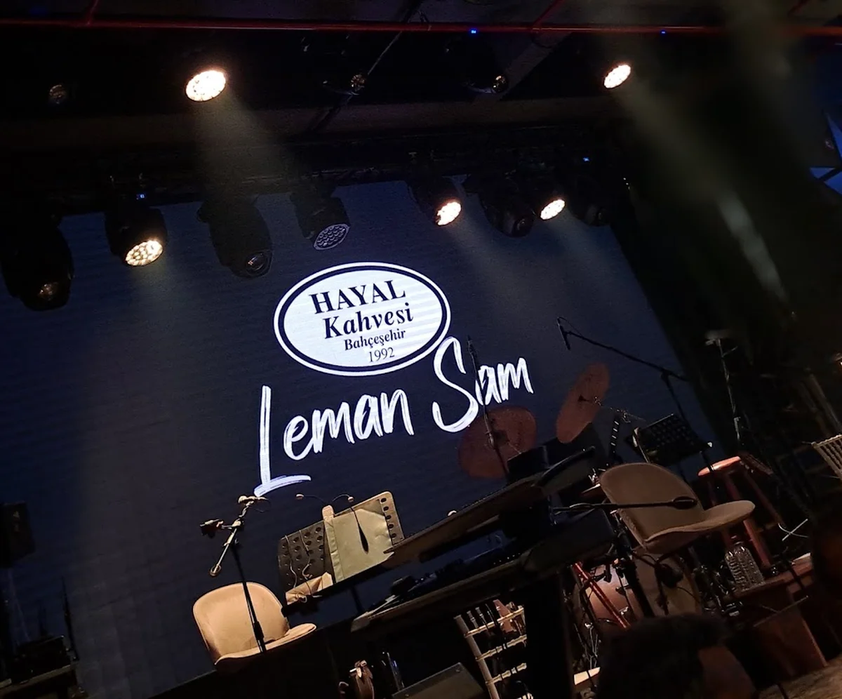 Hayal Kahvesi Bahçeşehir - Görsel 1