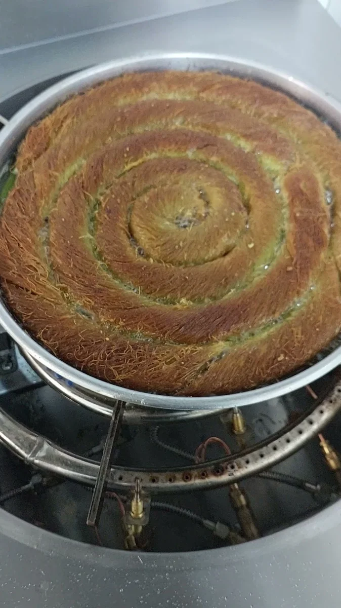 Eminpaşa Kadayıf ve Baklava - Görsel 1