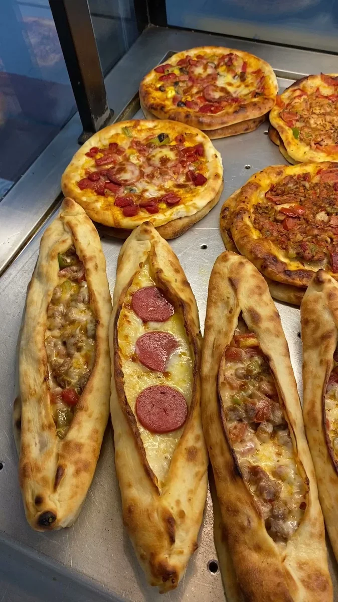 Meşhur Sarıyer börekçisi Arnavutköy - Görsel 1