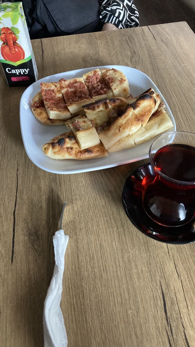 Meşhur Sarıyer börekçisi Arnavutköy - Görsel 8