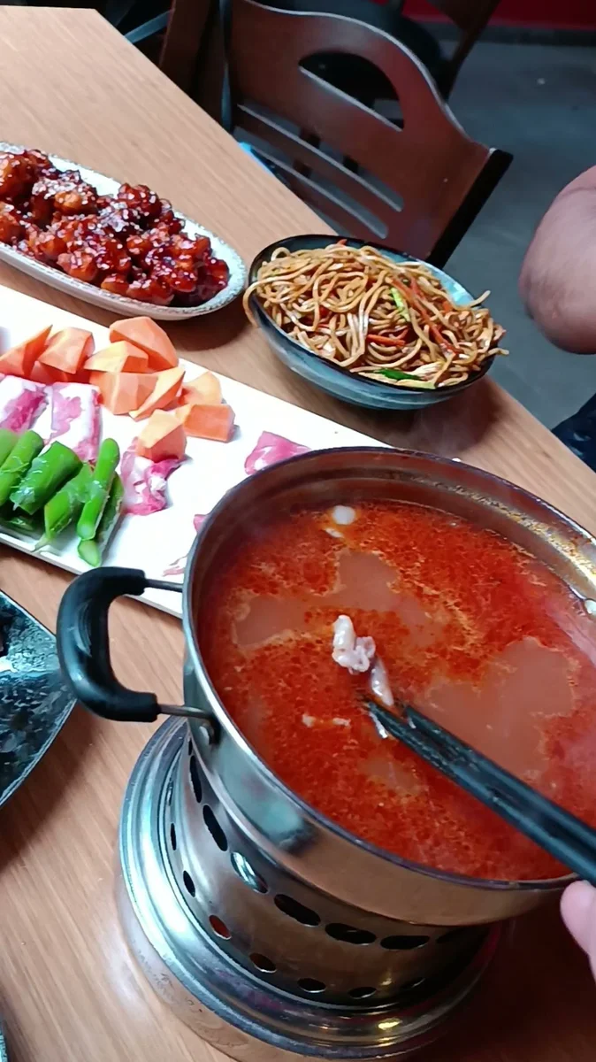 凤凰火锅・中餐 – Phoenix Hotpot - Görsel 2