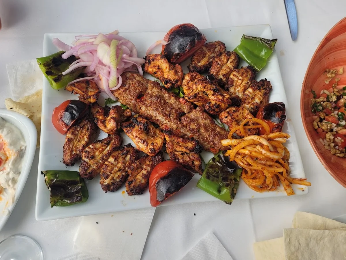 Tarihi Park Adana Kebapçısı - Görsel 9