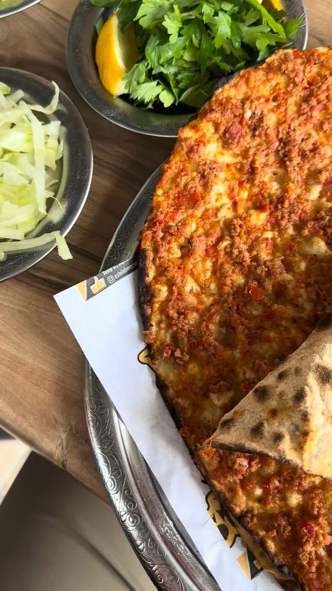 Esto Lahmacun (Bahçeşehir) – Dünyanın En İyi Lahmacunu ® - Görsel 1