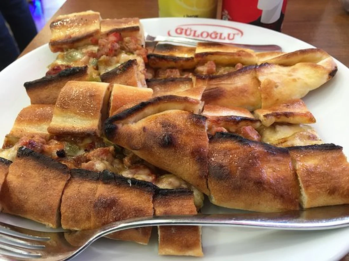 inci sarıyer börekçisi - Görsel 2