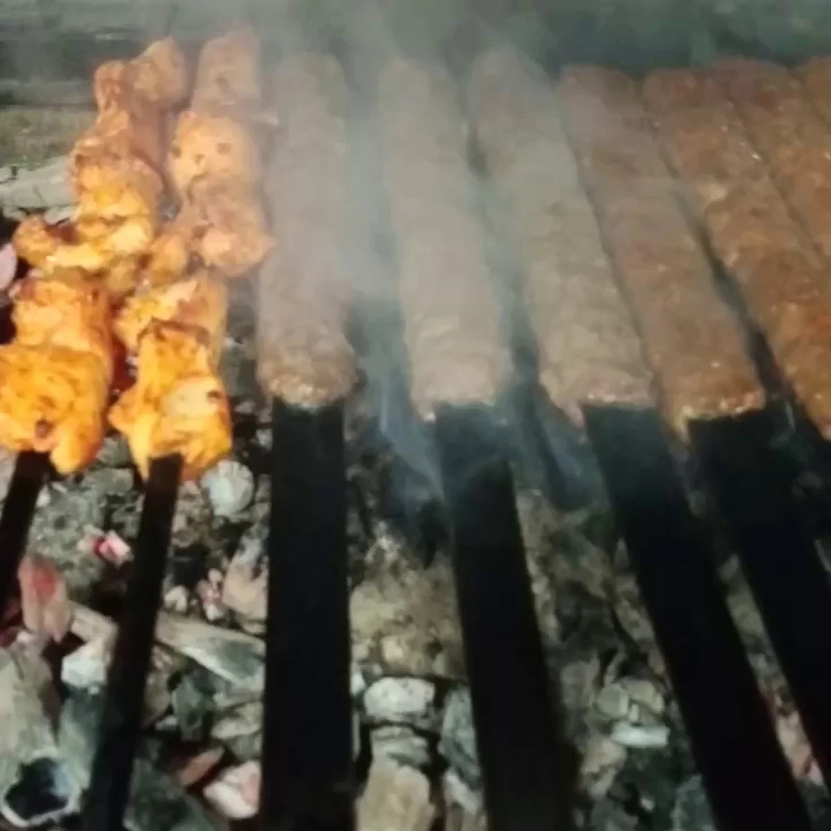 Saray Kokoreç Ve Kebap Salonu - Görsel 3