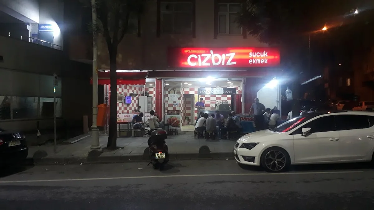 CIZBIZ SUCUK KÖFTE - Görsel 1