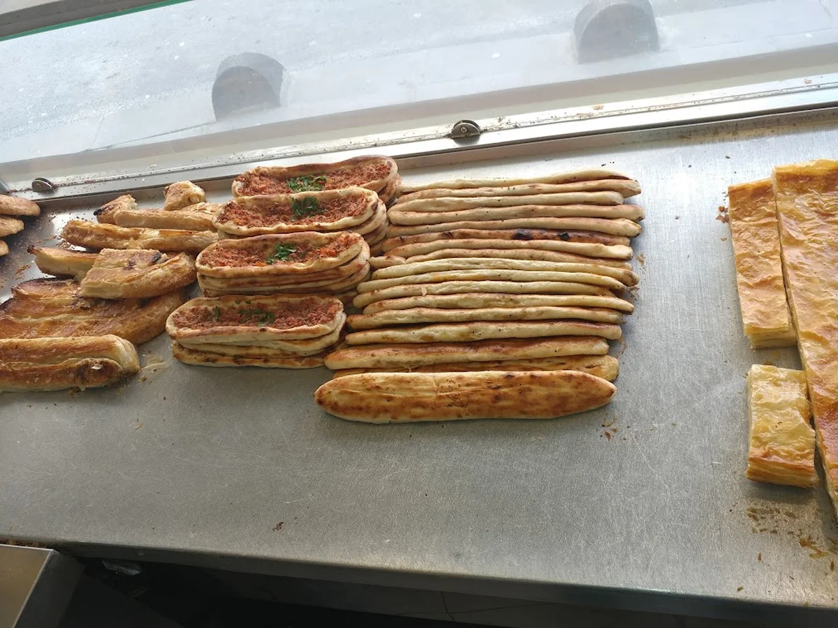 Cumhuriyet Börek Güveç Pide & Pizza Salonu - Görsel 4