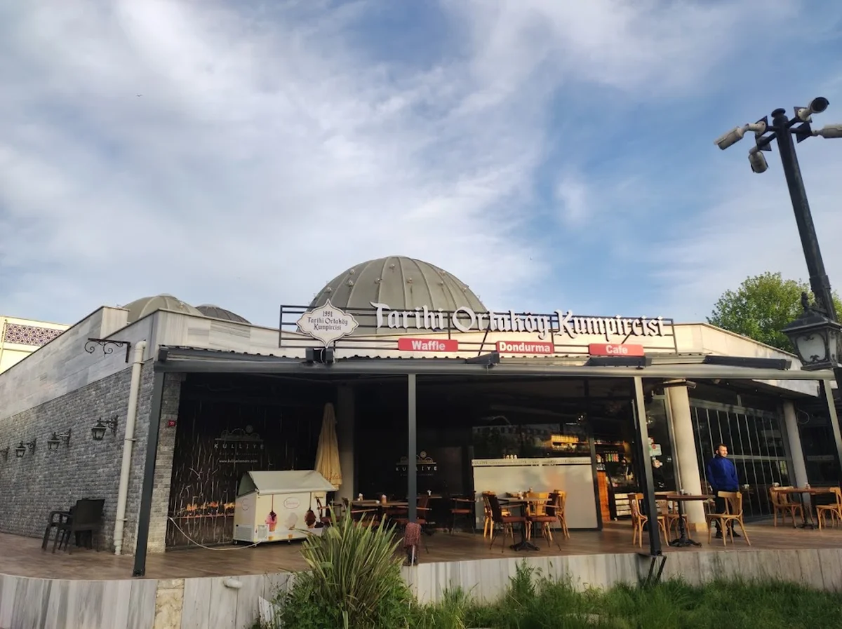 Külliye Cafe Restaurant(Tarihi Ortaköy Kumpir&Waffle) - Görsel 1