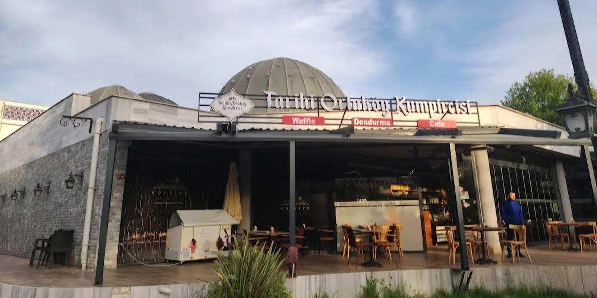 Külliye Cafe Restaurant(Tarihi Ortaköy Kumpir&Waffle) - Görsel 6