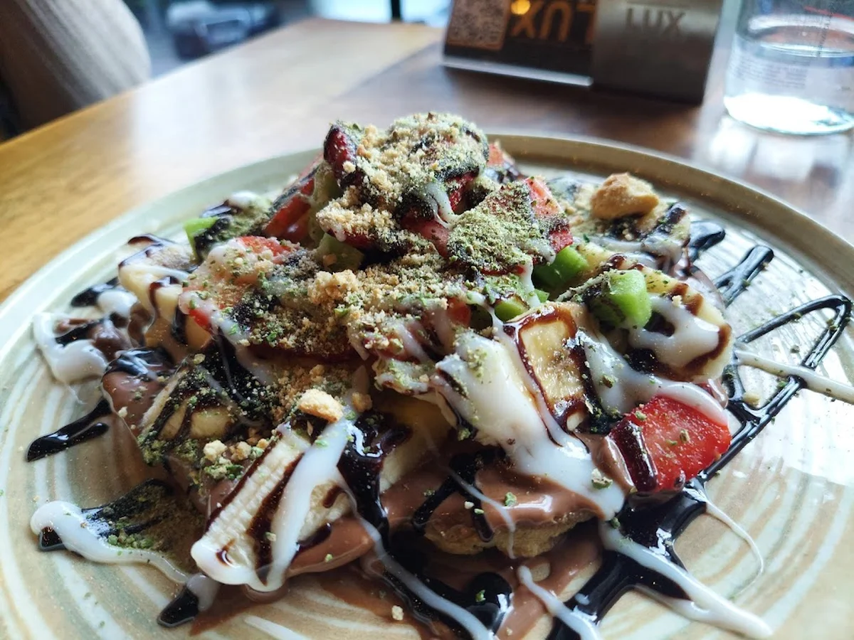 LUX cafe sefaköy - Görsel 3