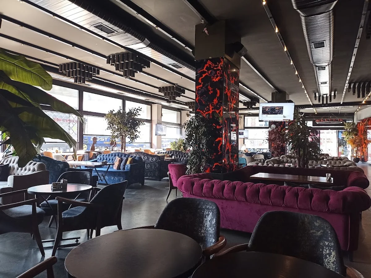 LUX cafe sefaköy - Görsel 4