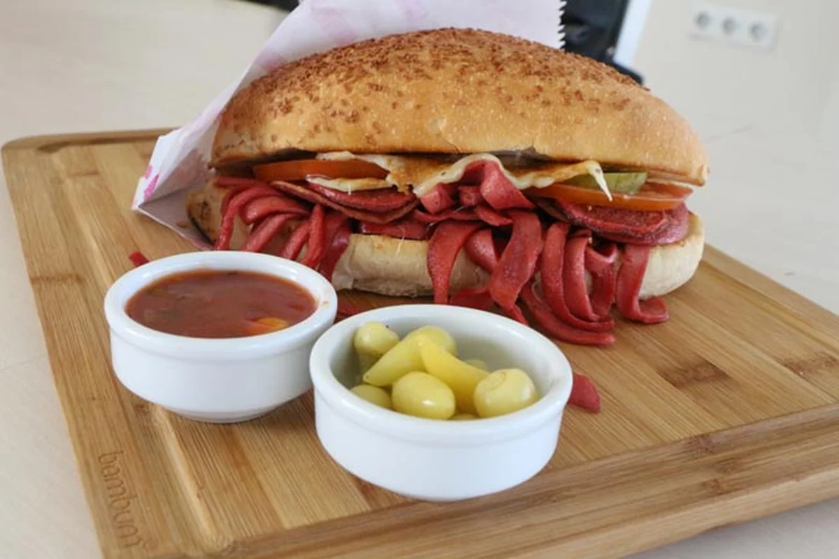 Kumru ve kebap - Görsel 1