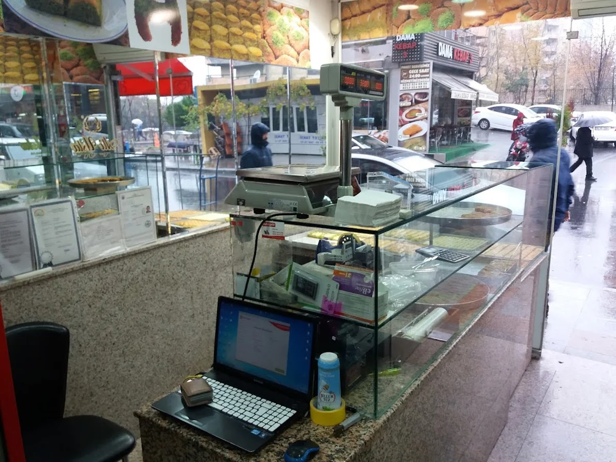 Ali Usta Burma Kadayif & Baklavalari - Görsel 2