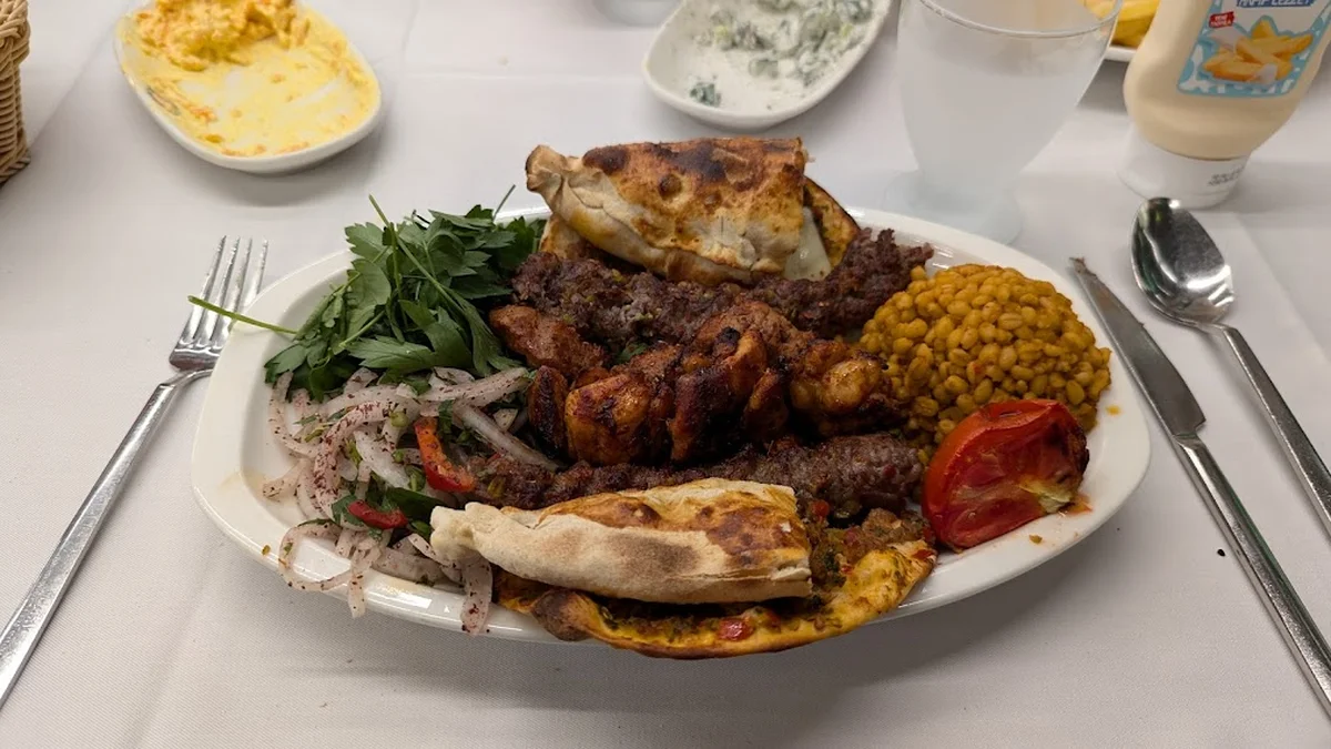 Medeniyetler Sofrası – Al Madina Restaurant İstanbul (Etiler/Levent) - Görsel 1